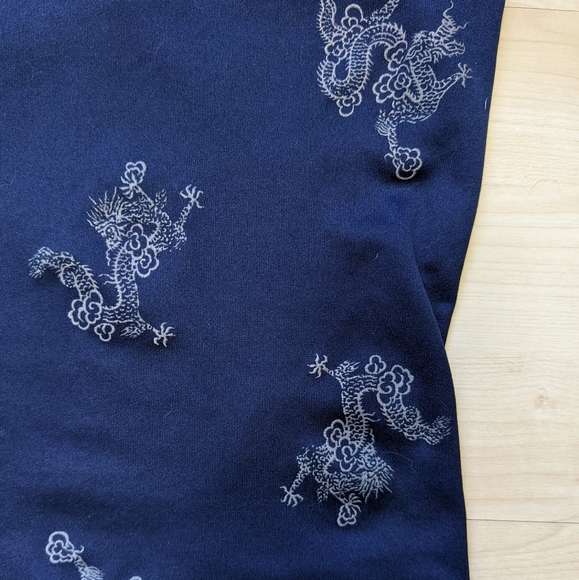 Y2K Dragon Tank - Picture 2 of 4